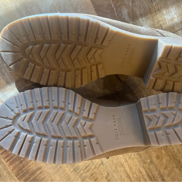 Cole Haan Women’s Suede Heeled Oxfords - Picture 4 of 6